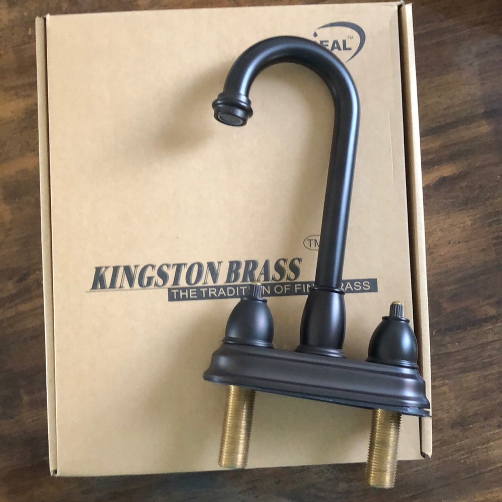 KINGSTON BRASS Bathroom Faucets set of 2